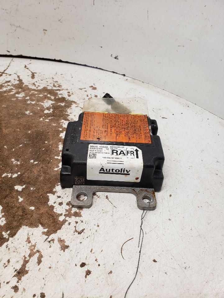 2016 Nissan Maxima Control Module ab Under Console OEM 1402524