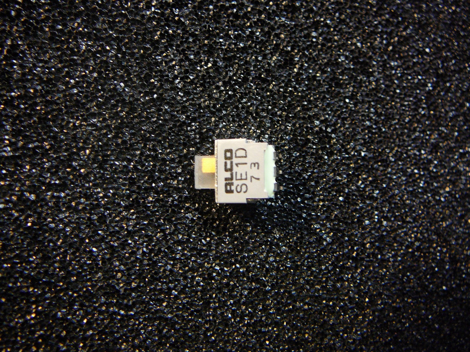 ALCOSWITCH SE1DGRA Slide Switch SPDT 0.4VA 20V ON/NONE/ON  **NEW** 1/PKG
