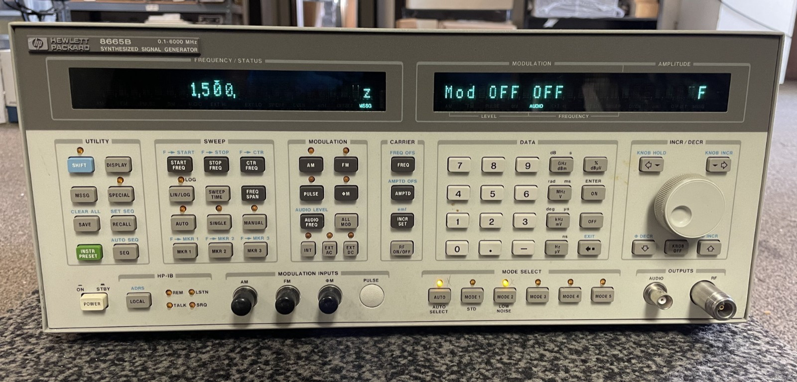 HP Agilent 8665B Synthesized Signal Generator 100kHz to 6GHz Option 004 Parts