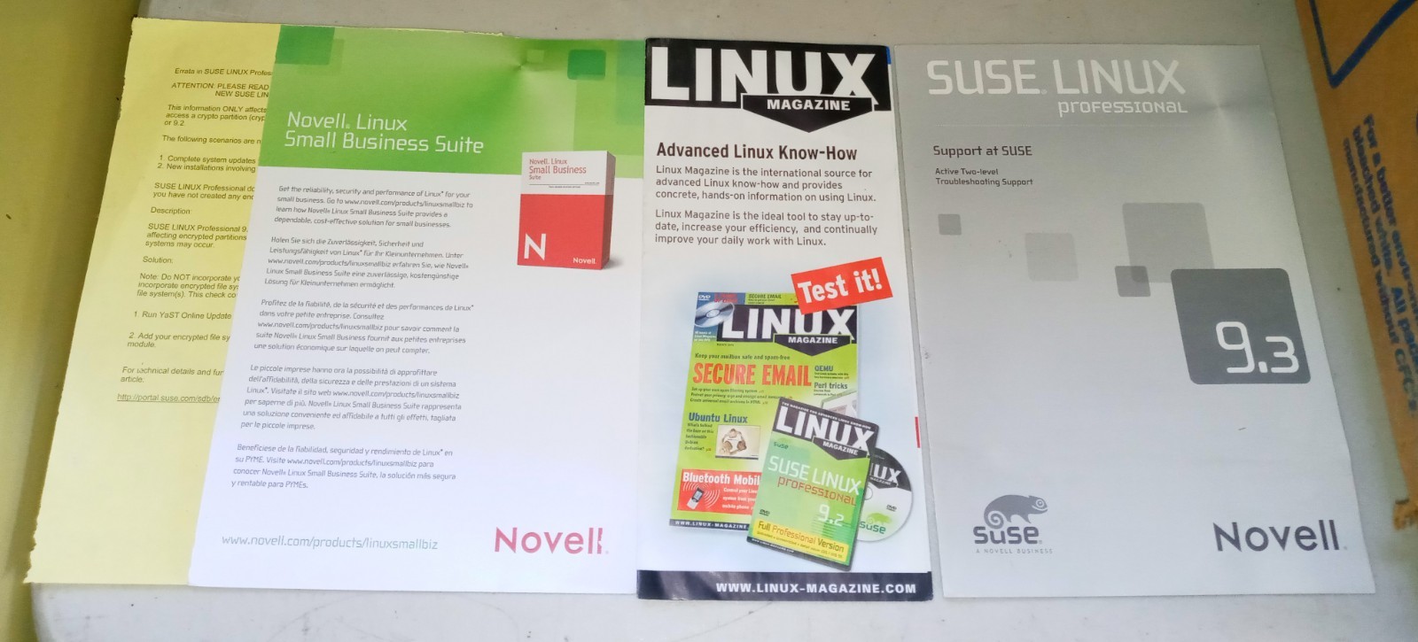 SUSE LINUX Professional 9.3 Includes 7 CD's, Guide Etc. Big Box Novell