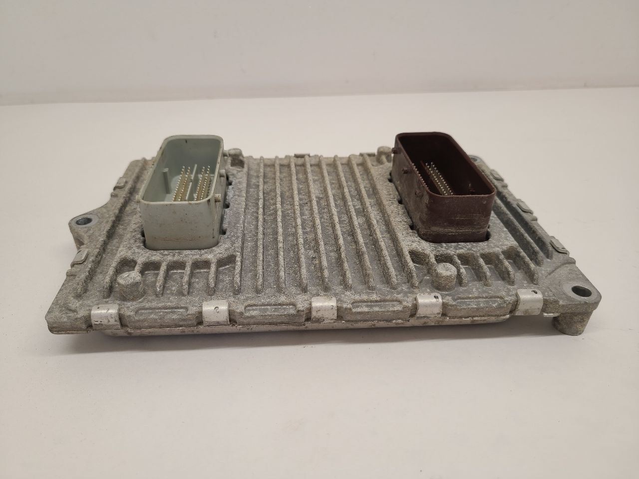 2012 12 DODGE CARAVAN Engine ECM Electronic Control Module 3.6L 05150657AA