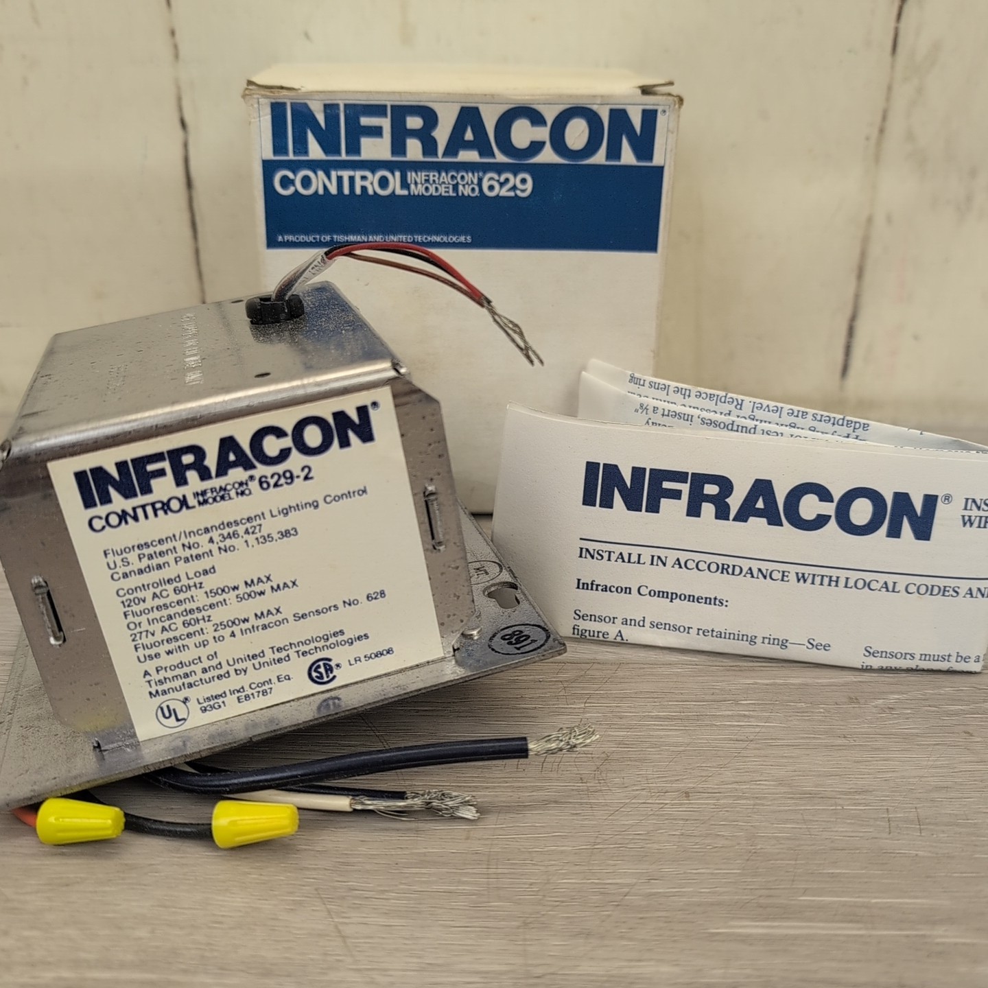 Infracon Control 629-2 FLUORESCENT INCANDESCENT Lighting Control New Open Box