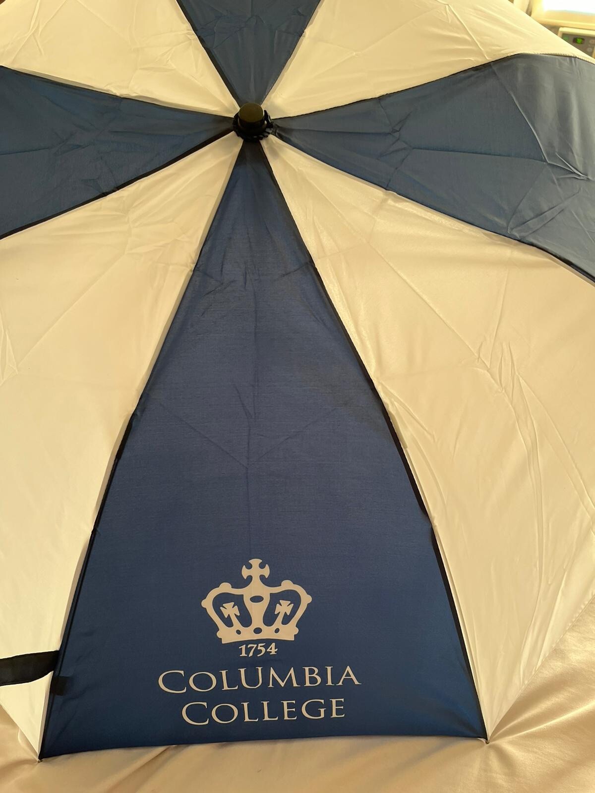 ✅NEW Columbia College/ UniversityVarsity Folding Medium Rain & Sunshine Umbrella