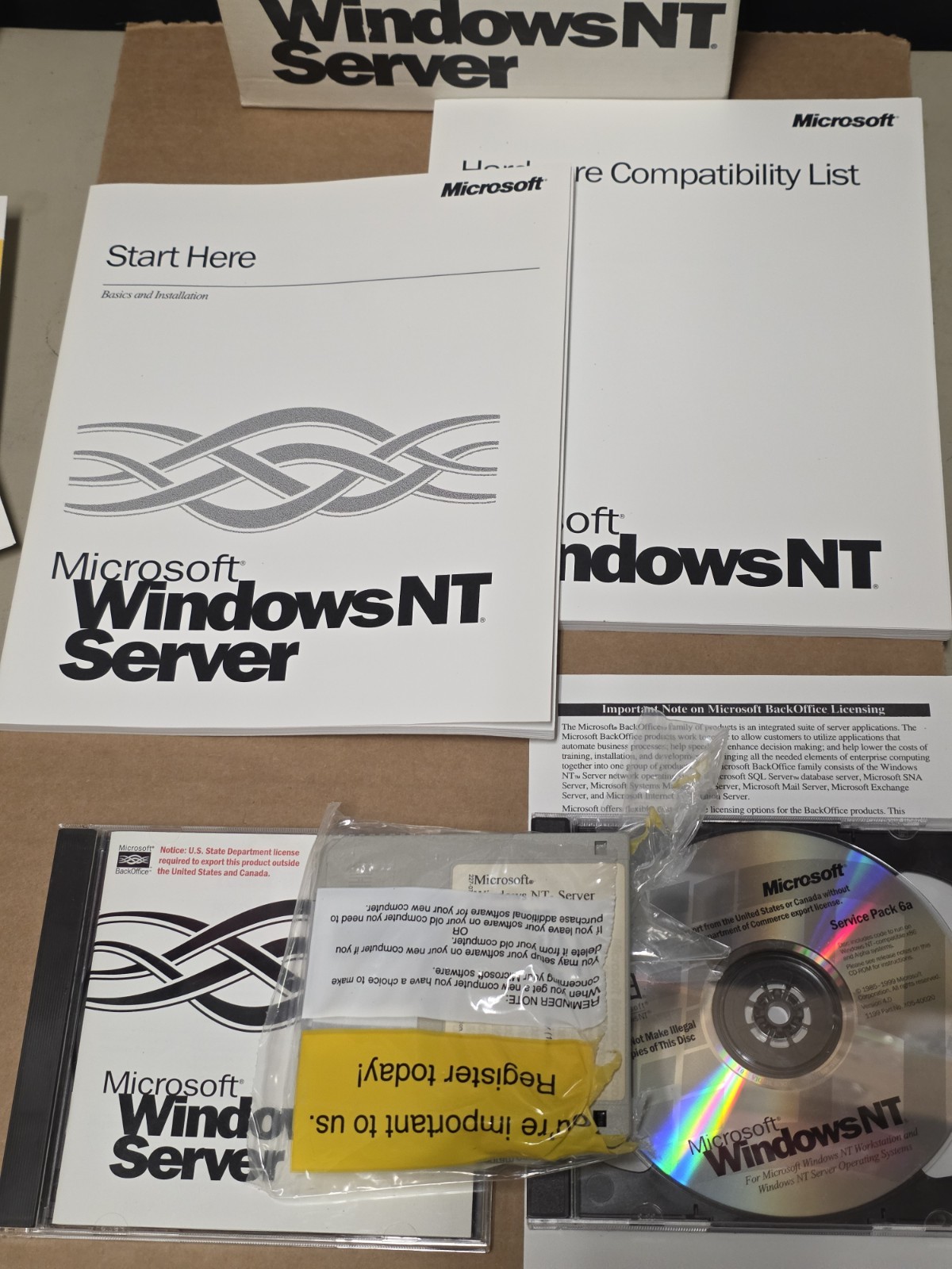 WindowsNT Server 4.0 Upgrade 5 CAL Client Pack CD-ROMs & floppies NT WinNT 4.0
