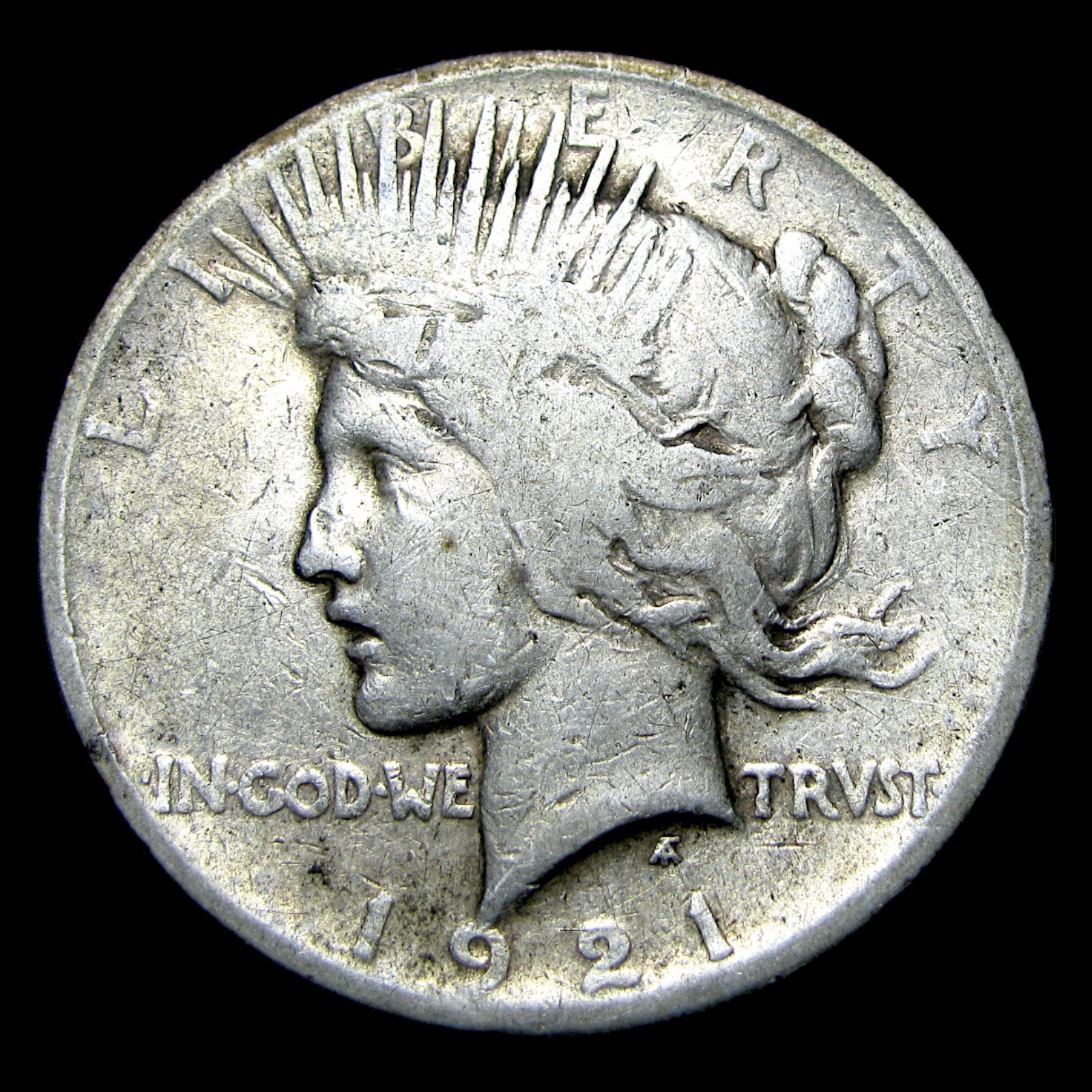 1921 Peace Dollar Silver ---- Nice Rare Coin ---- #072U