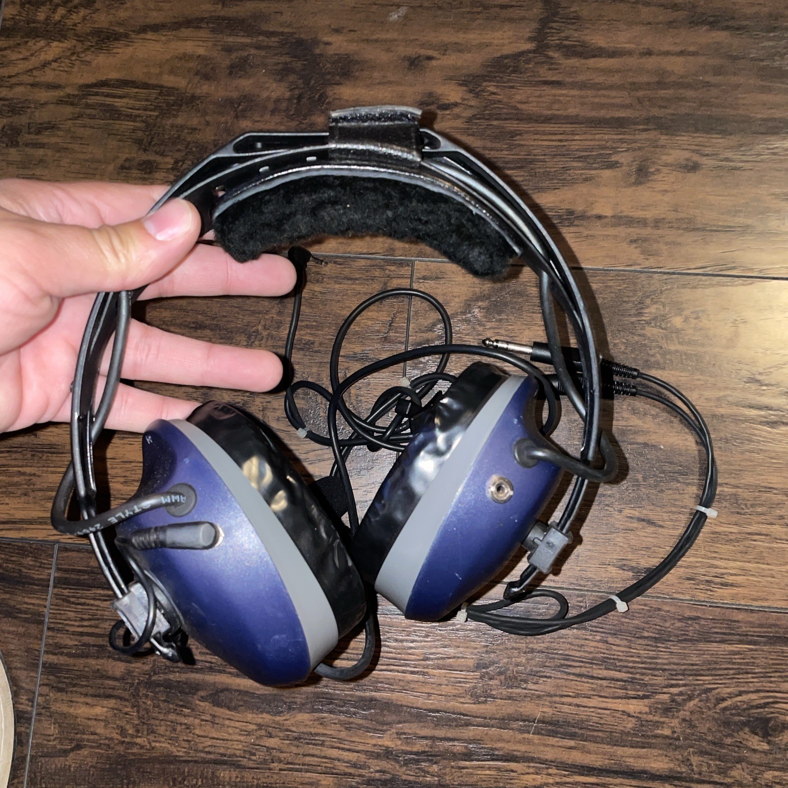 PilotUSA PA-1771T Stereo Pilot Headset Cell/Music Devices Capable