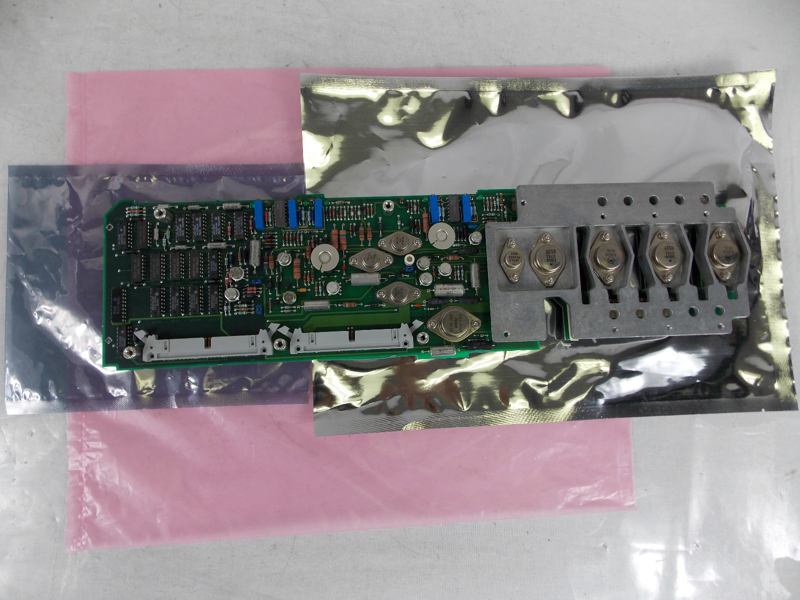 HP AGILENT 8642A SYNTHESIZED SIGNAL GENERATOR CIRCUIT BOARD ASSY P/N 08642-60127