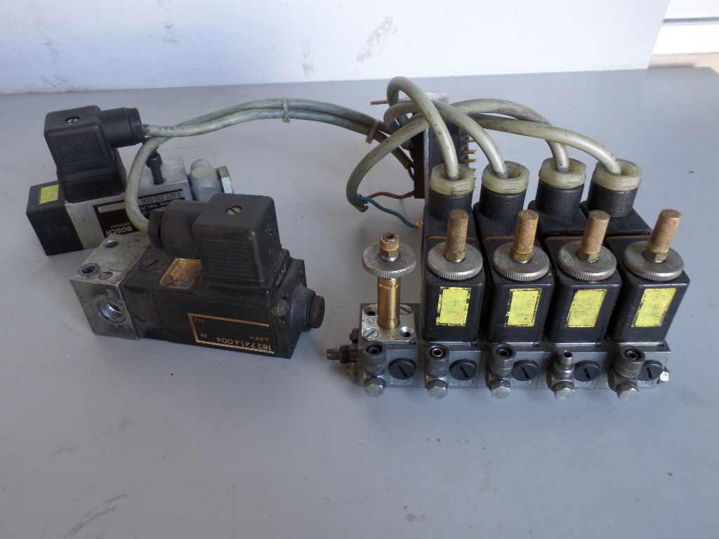 LOT OF 6 BOSCH SOLENOID VALVE 0821 100 006 1827414004 1824210060 1532M by PAUL