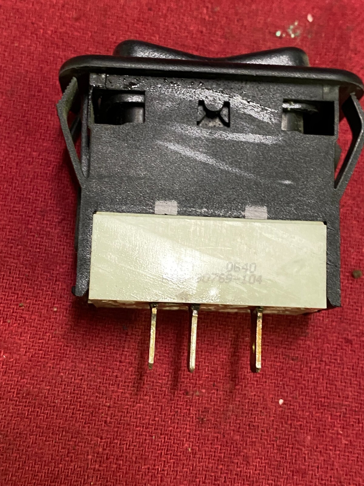Freightliner ROCKER SWITCH ABS CHECK A06-30769-104