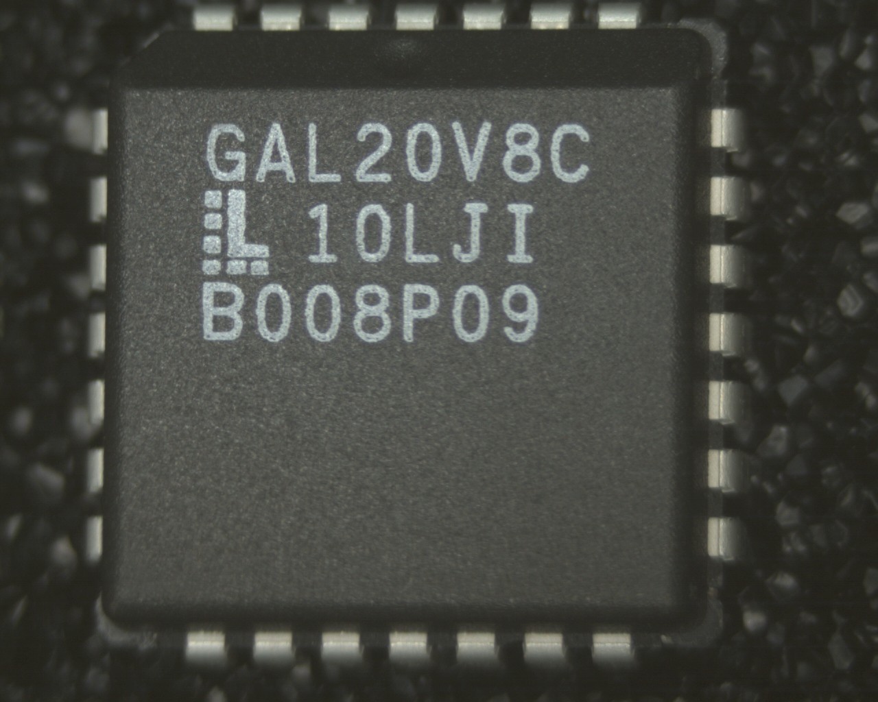 GAL20V8C-10LJI - Lattice - SPLD GAL Family 8 Macro Cells 5V 28-Pin PLCC ( 5 pcs