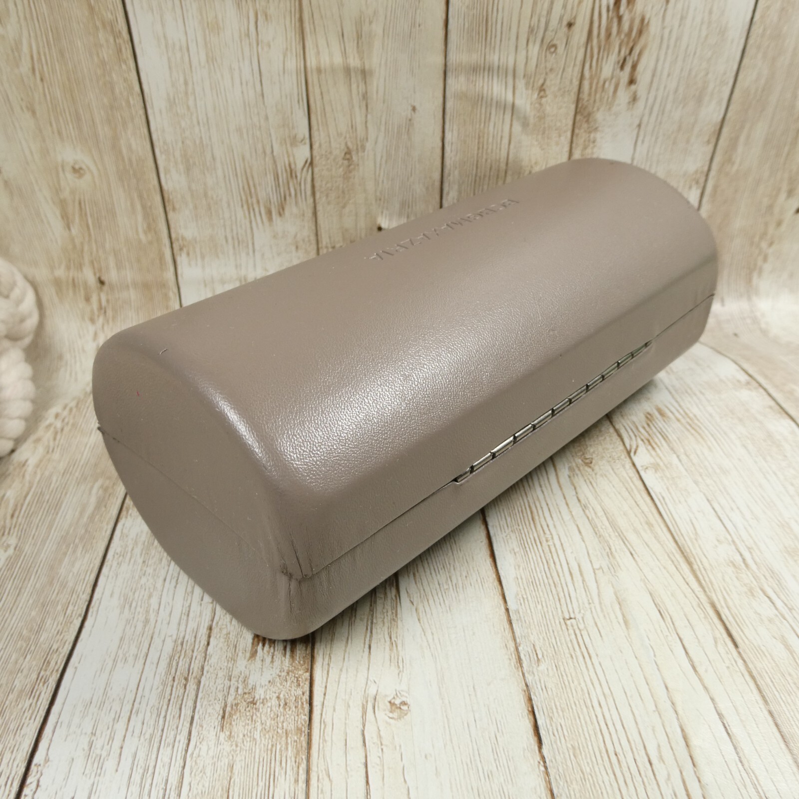 BCBGMAXAZRIA Sunglasses Taupe Hard Clamshell Case ONLY