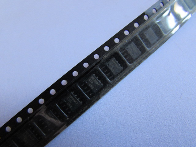 MAX667CSA MAXIM +5V Programmable Low-Dropout Voltage Regulator 8-pin SOIC Qty: 2