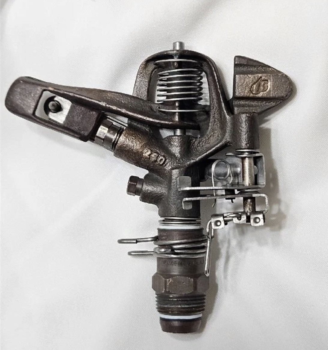 Vintage Buckner 260 Dual Nozzle Adjustable Brass Irrigation Sprinkler 3/4 in