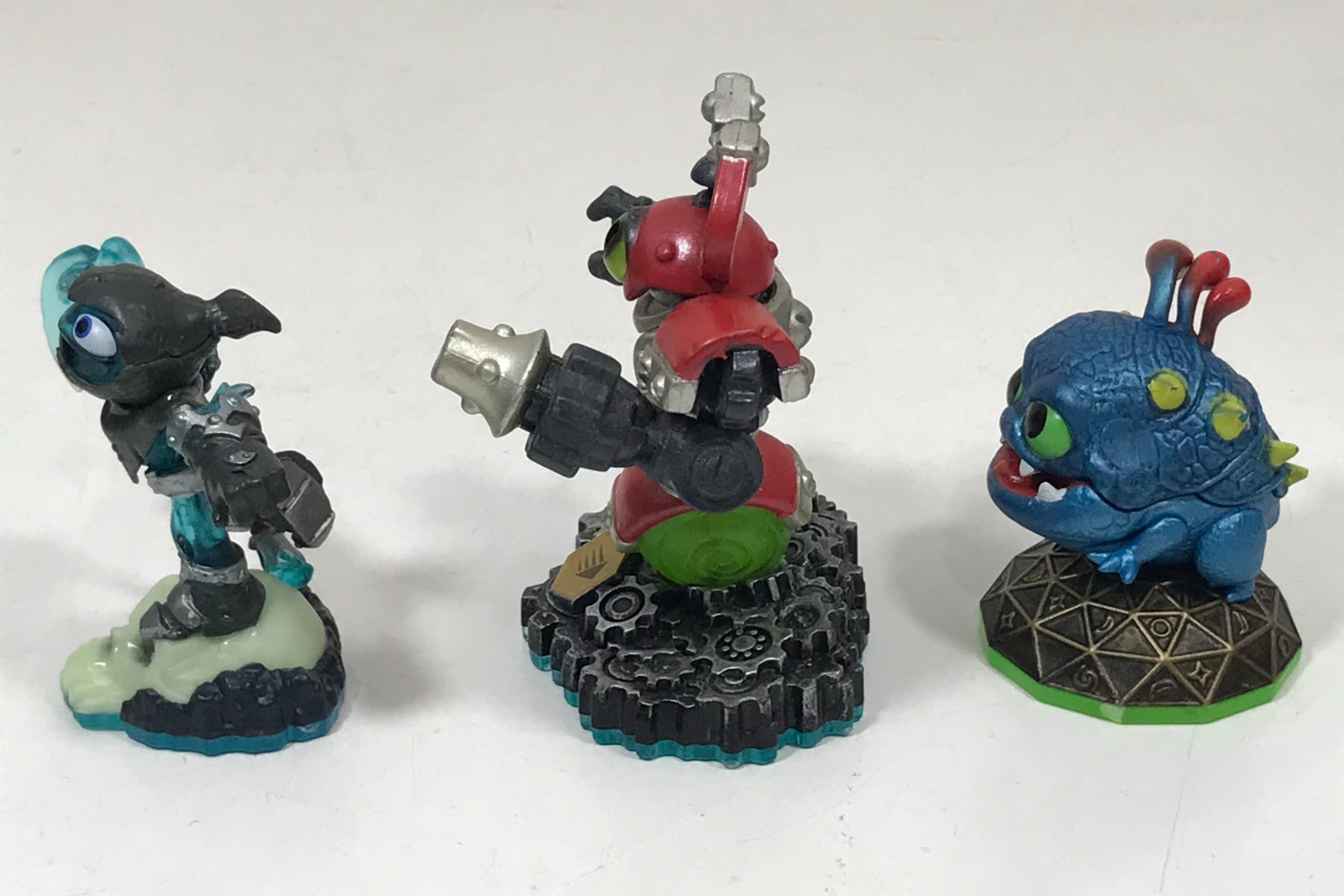 2013 Activision Skylanders Swap Force Magna Charge plus 2 LOT