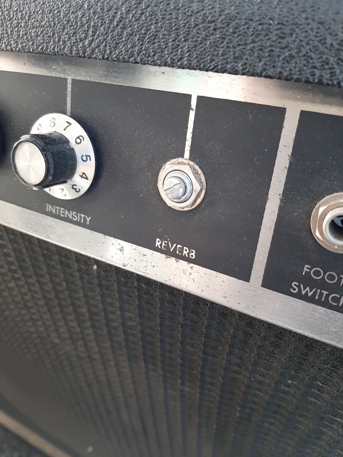Gibson F-30 Guitar Amplifier NEEDS REPAIR