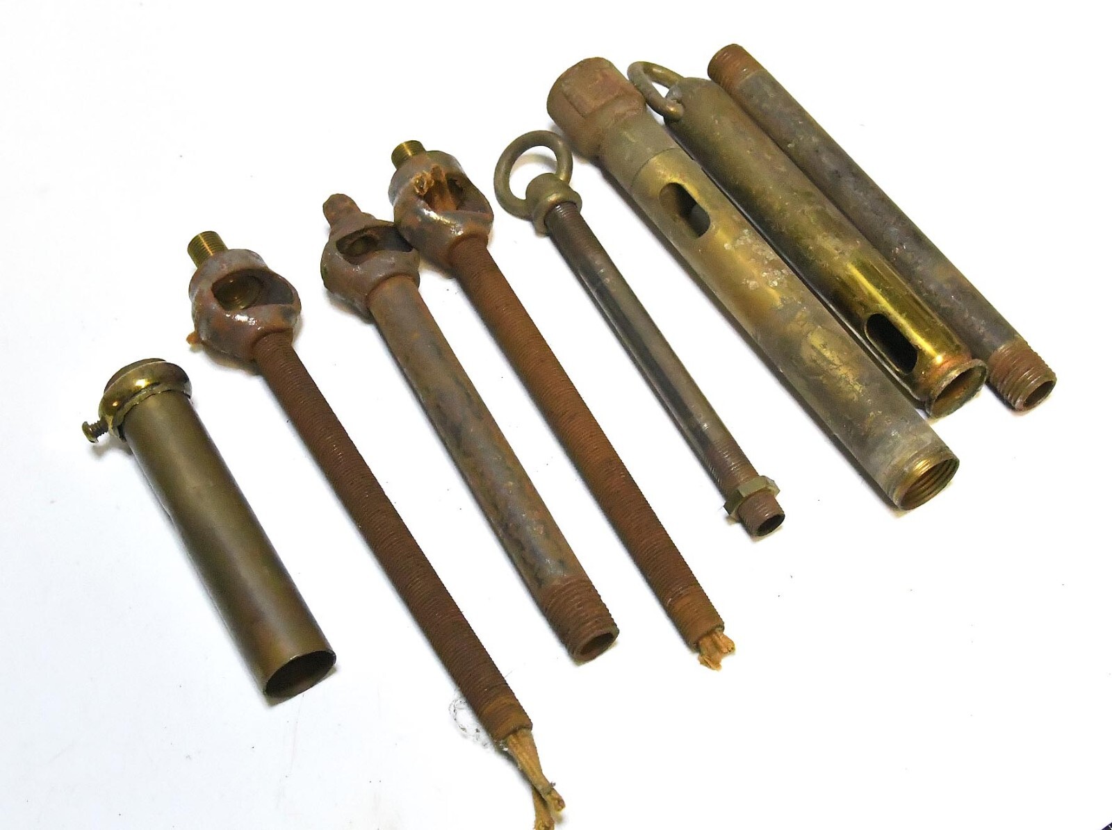 8 VINTAGE VARIOUS SIZE DOWNROD LIGHT PART