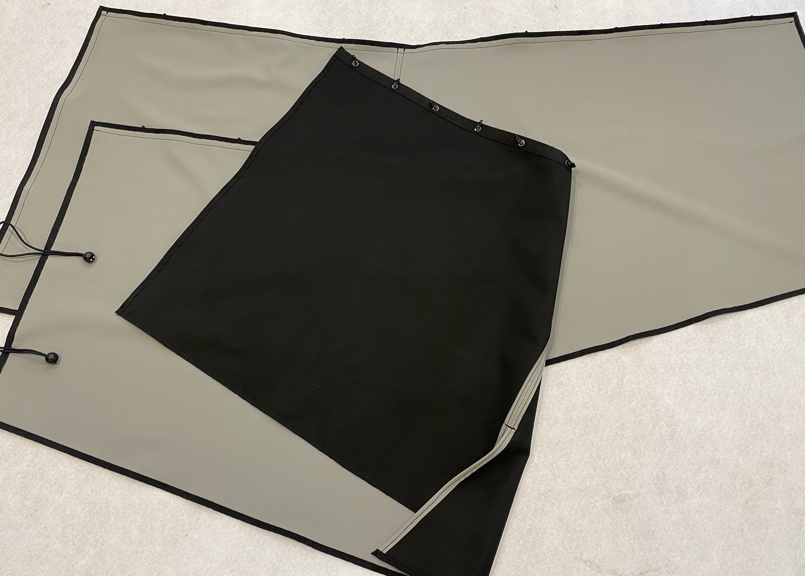 Kenworth T680 WINDSHIELD CURTAINS. NO RAILS!