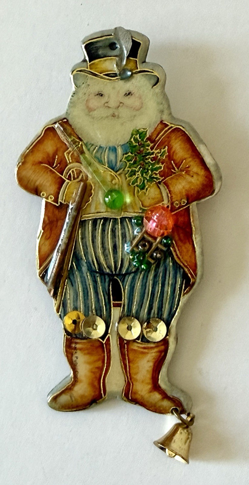 Christmas Santa Claus Lapel Pin Merrimack Publ.
