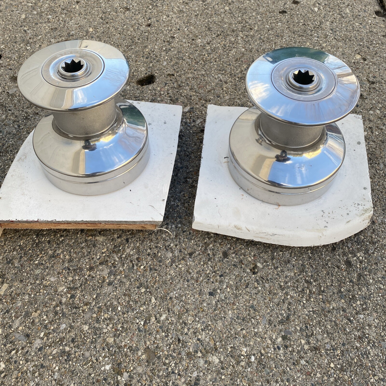 Streiss 22 Used Sailboat Winch