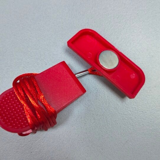 2 Pack Treadmill Safety Keys Magnetic E-Stop Switch with Clip for Most Models