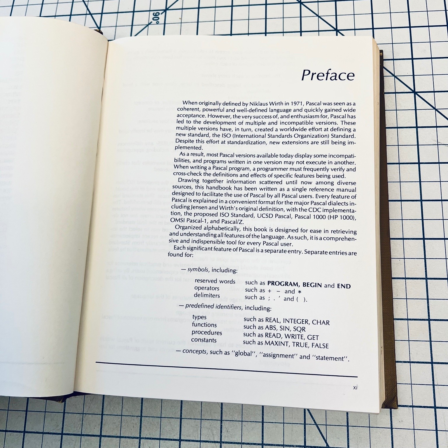 The Pascal Handbook SYBEX 1981 Jacques Tiberghien Vintage Computer Programming