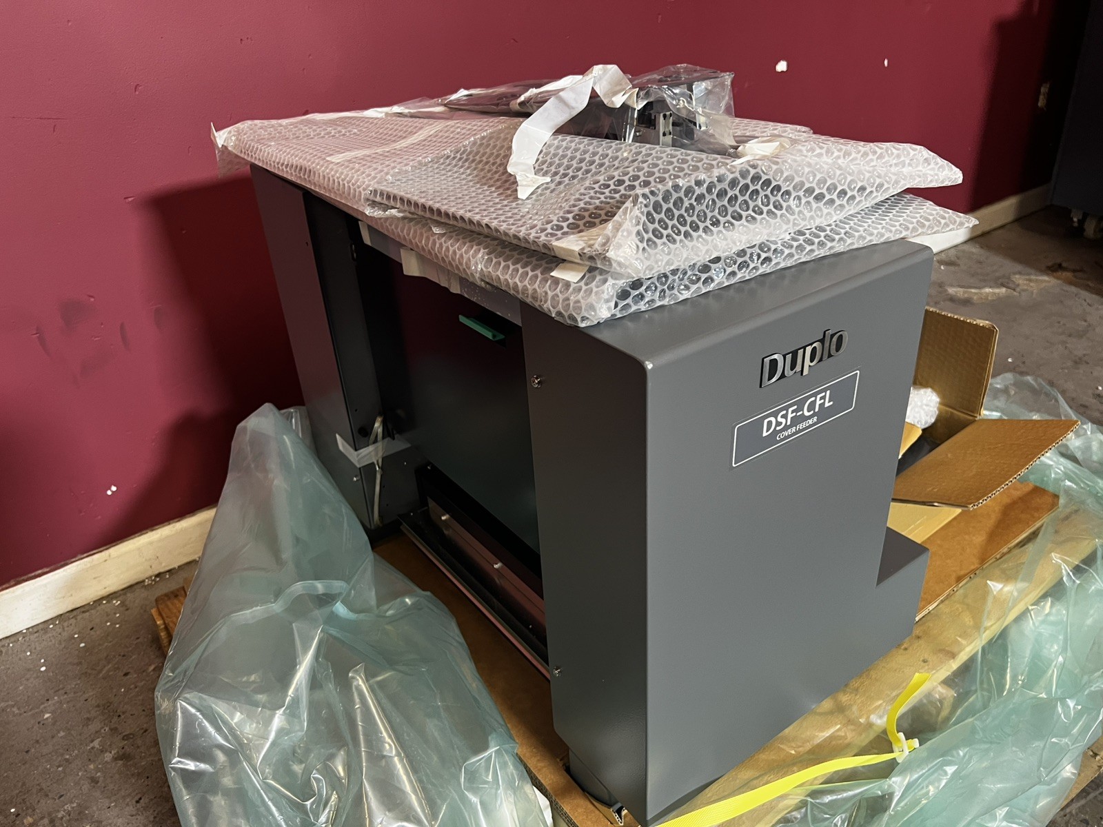 NEW Duplo DSF-CFL Cover Feeder