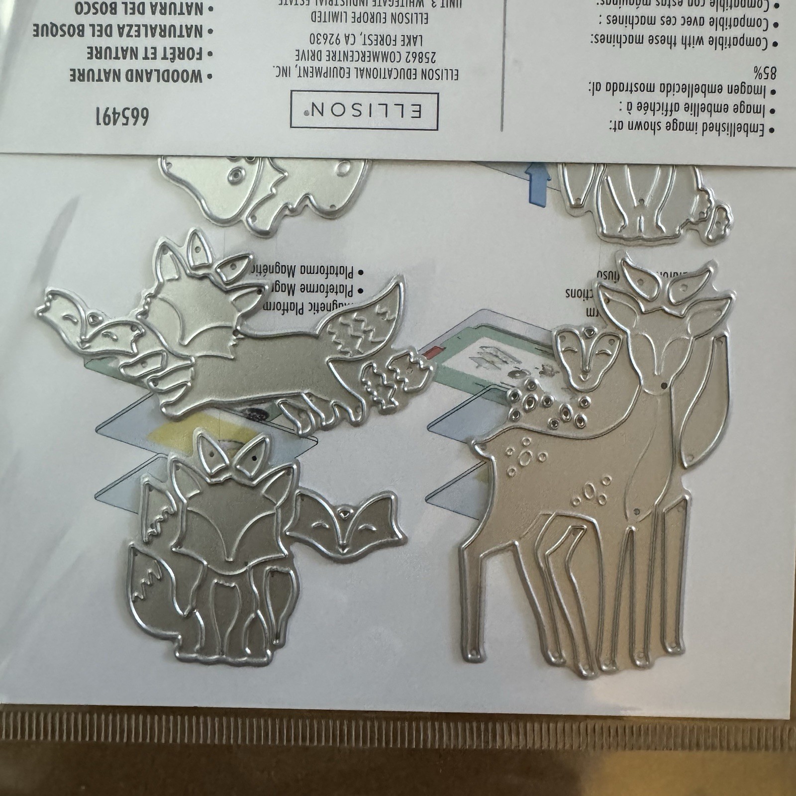 Sizzix Thinlits Woodland Nature by Lisa Jones Die Cut Set Winter Critters NEW