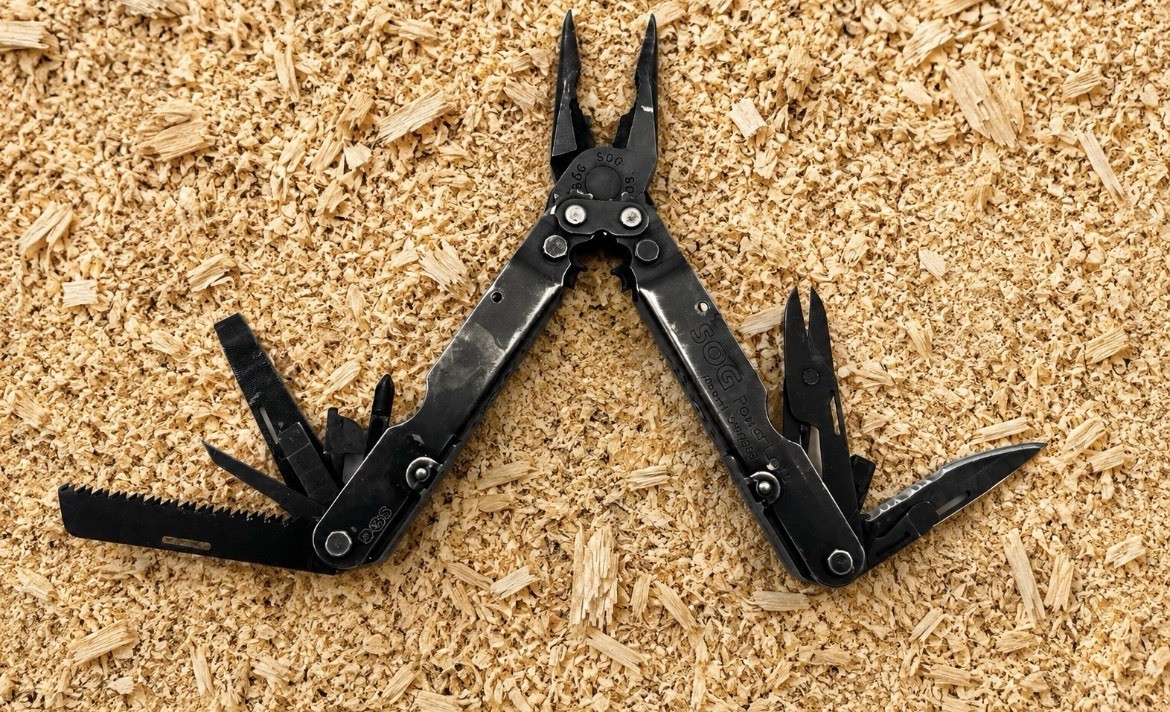SOG PowerLock Black Oxide Multi-Tool Pliers Knife Saw Scissors Used