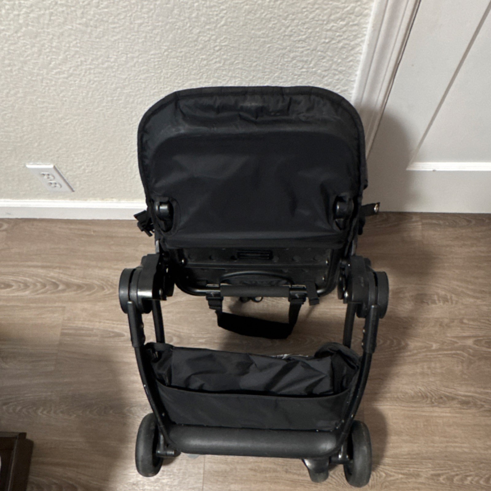 Graco Lightweight Black Gray Foldable Single Stroller Adjustable Canopy