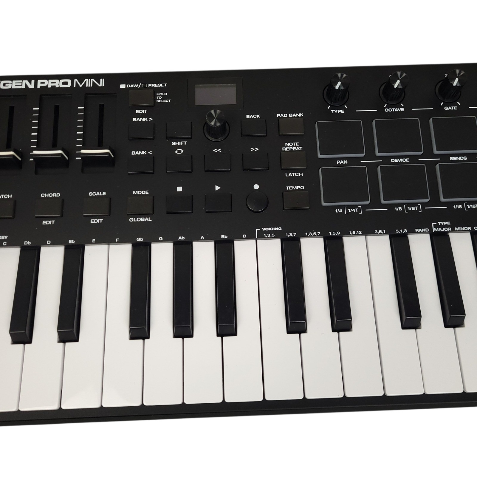 M-Audio Oxygen Pro Mini 32-Key MIDI USB Keyboard Controller Portable Black EUC