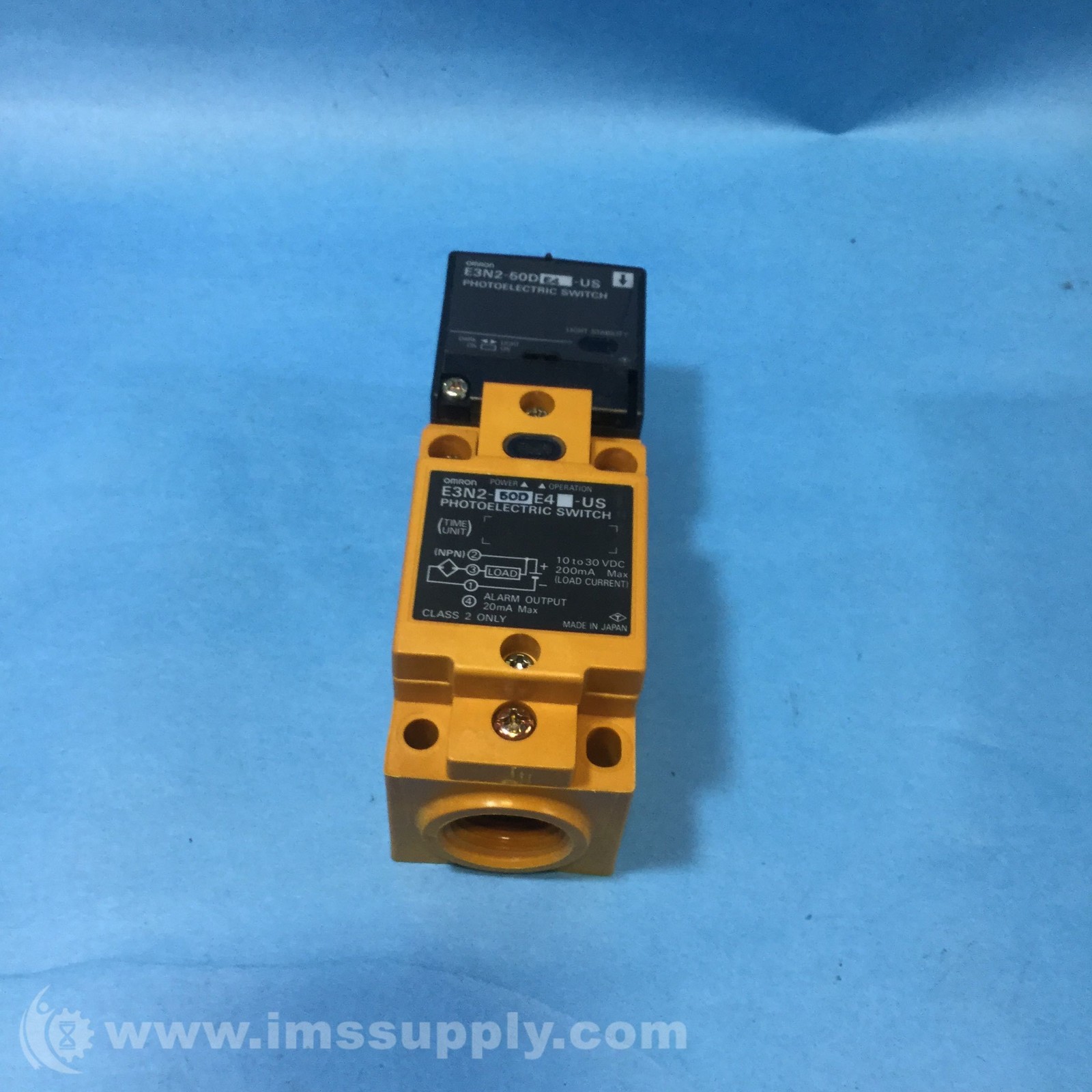 Omron E3N2-50E4-US Photoelectric Switch FNOB