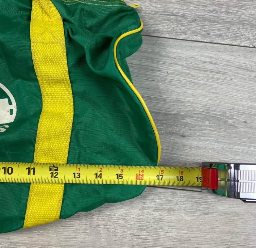 Seattle Sonics Green/Yellow Nylon Zip Duffel Bag, Adjustable Strap, Medium