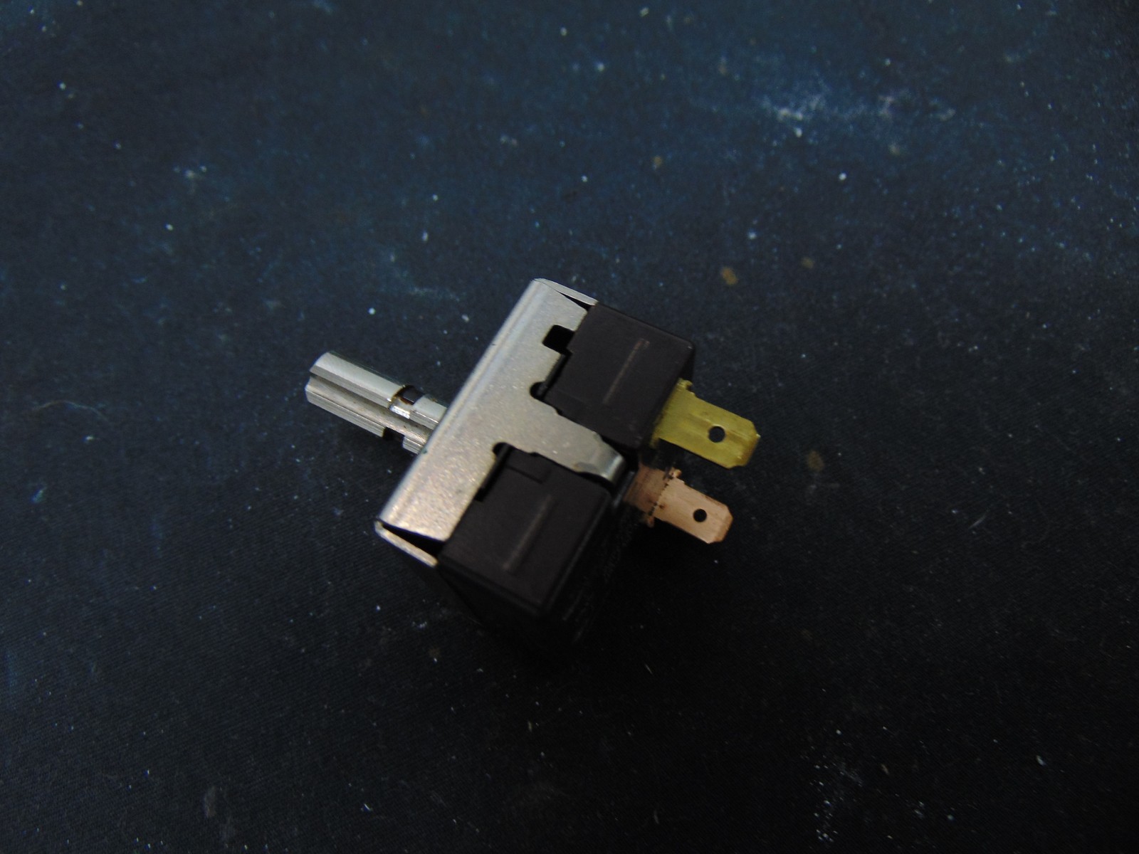 GE Electric Range JB650SF2SS Rotary Switch 194D7740P002