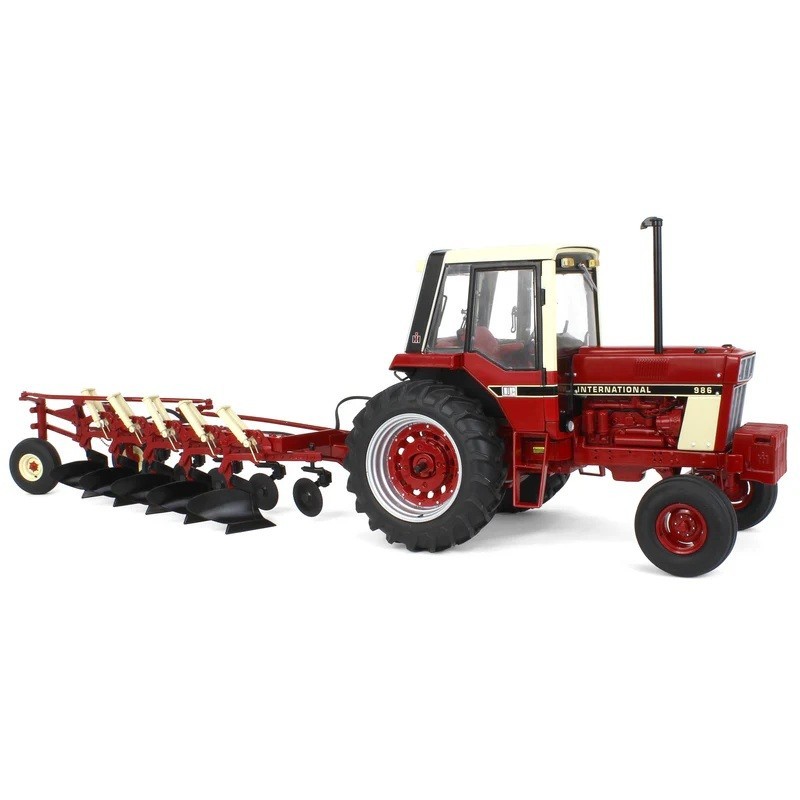 ERTL 1/16 Scale - Case IH 986 Model Tractor w/ 720 Plow  OEM#:  ZFN44309