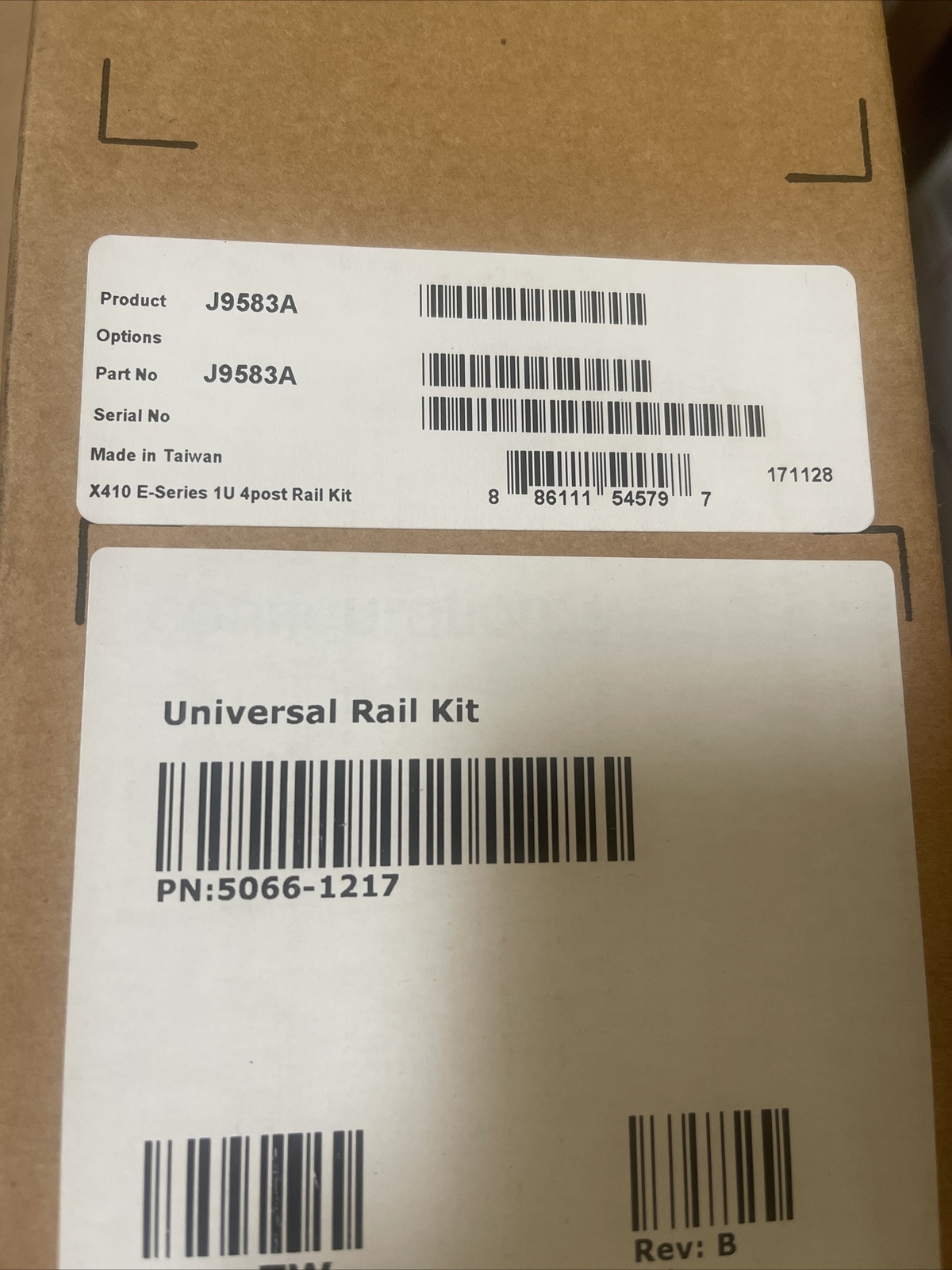 J9583A HPE X410 Universal 4-Post Rack Mounting Kit - New In Box