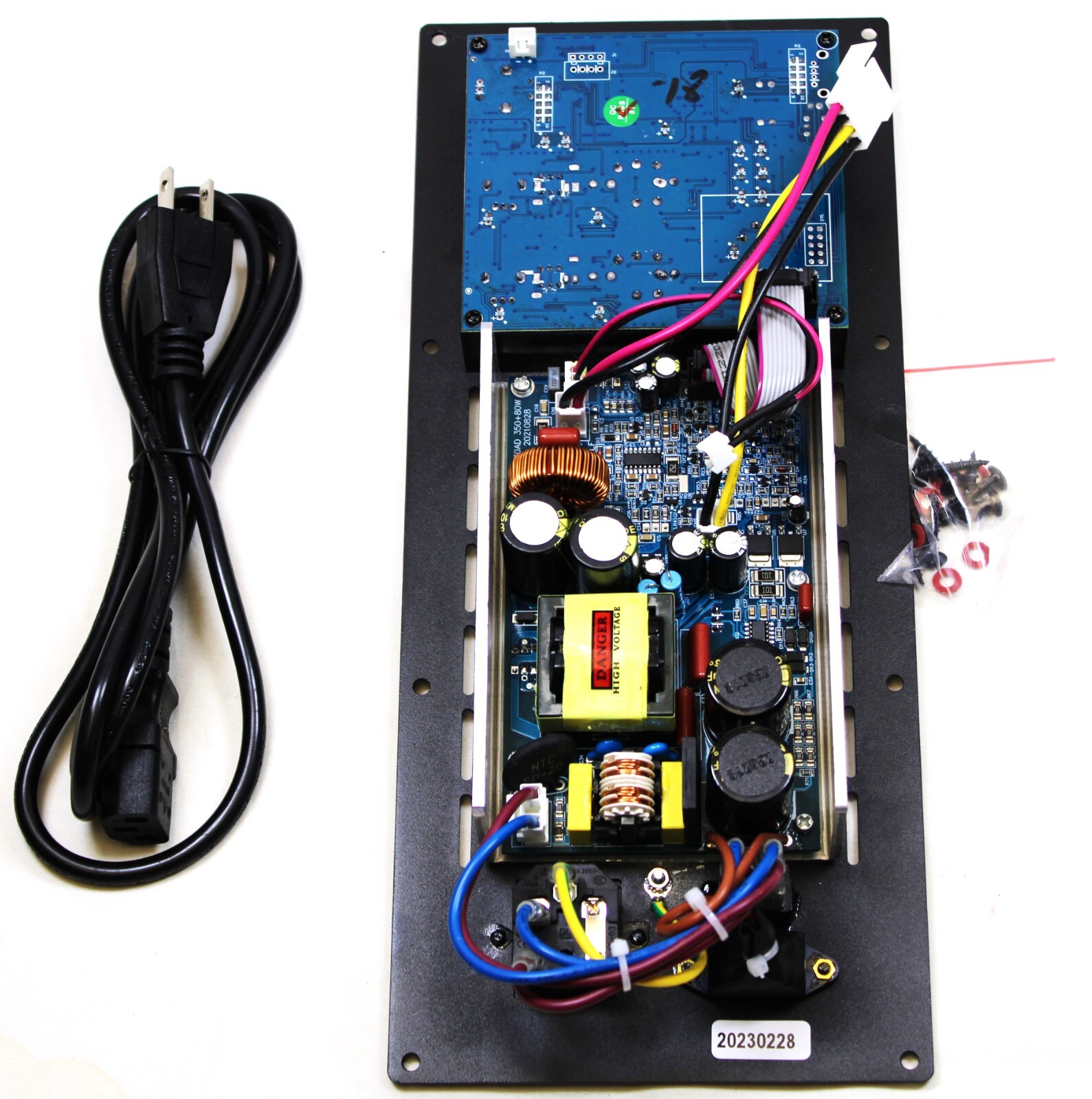 LASE Amplifier Intended For Mackie Thump 1300W 12A/ 15A w/ DSP