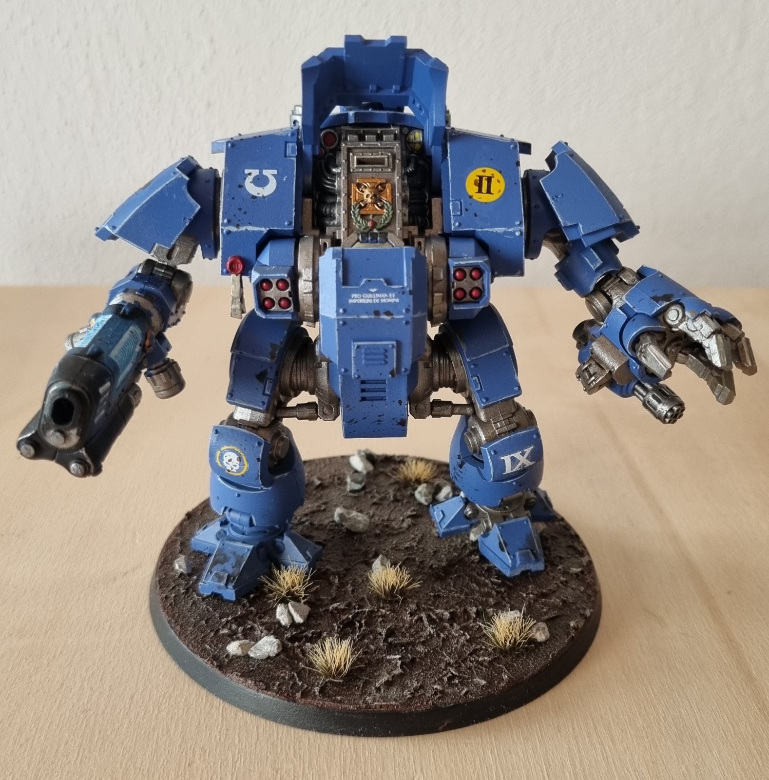 Redemptor Dreadnought Warhammer 40k Ultramarine - MAGNETIZED & Pro Painted