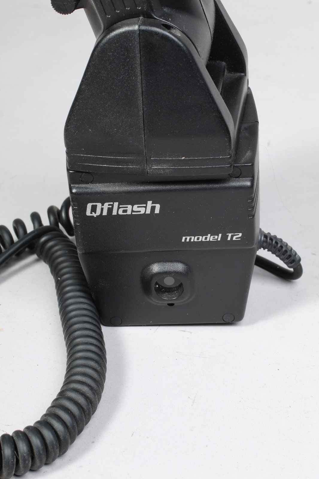 QUANTUM Q FLASH T2 W BULB CORD SOFT BOX REFLECTOR & MOUNT BRACKET TESTED WORKS