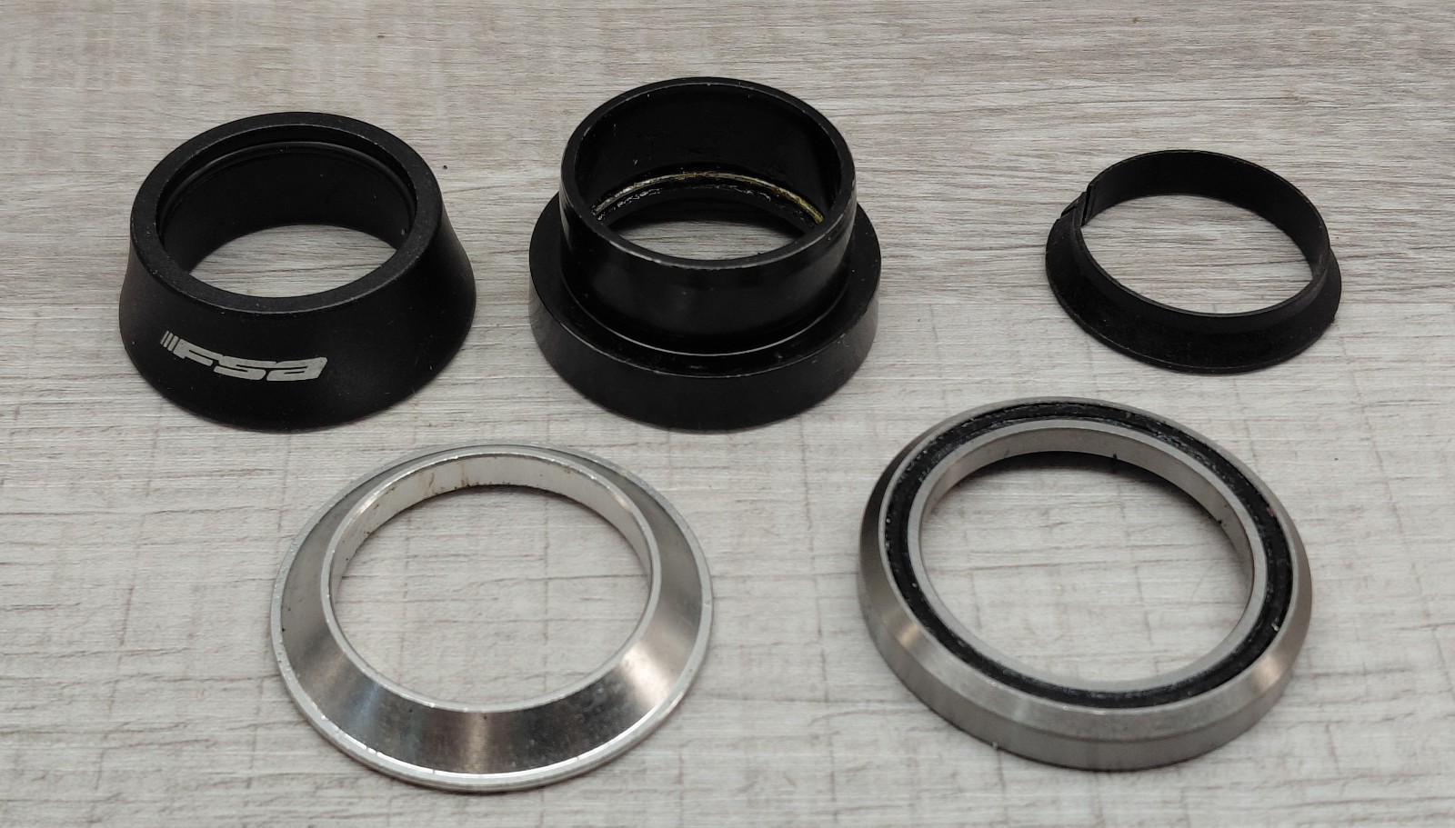 FSA E2 1-1 /8" to 1-1/4"  Headset for Trek  FX 7.6 / 7.7  2012' Model Year