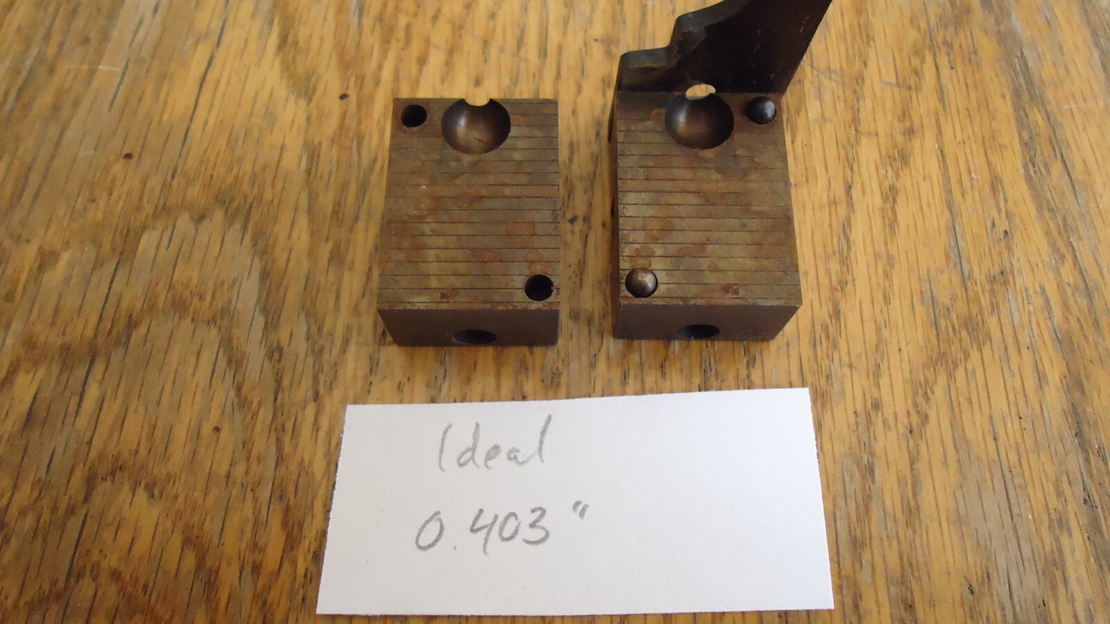 Ideal round ball bullet mold, 0.403