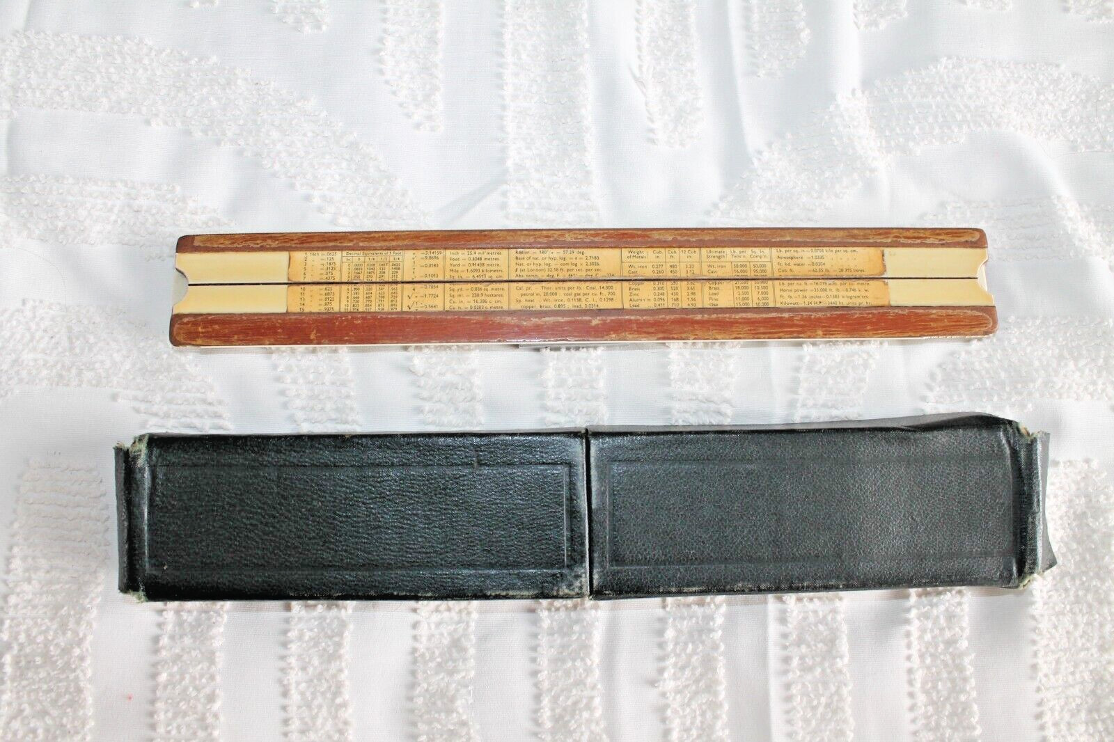 Vintage A.G. Thornton Electrical Slide Rule  P.I.C. No. 121 27cm 10" Boxed. GC