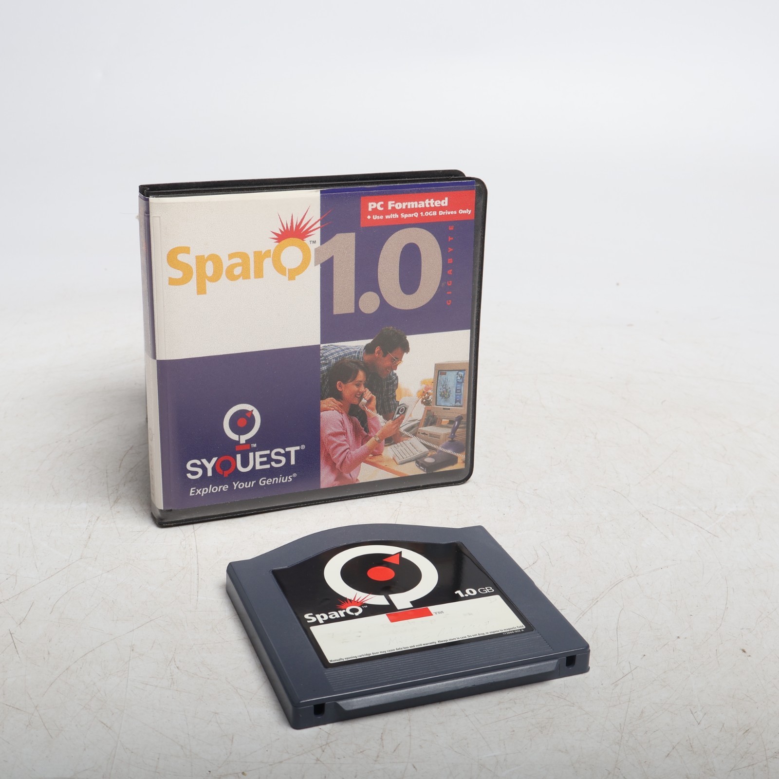 SYQUEST SPARQ 1.0 GB REMOVABLE CARTRIDGE - W/CASE