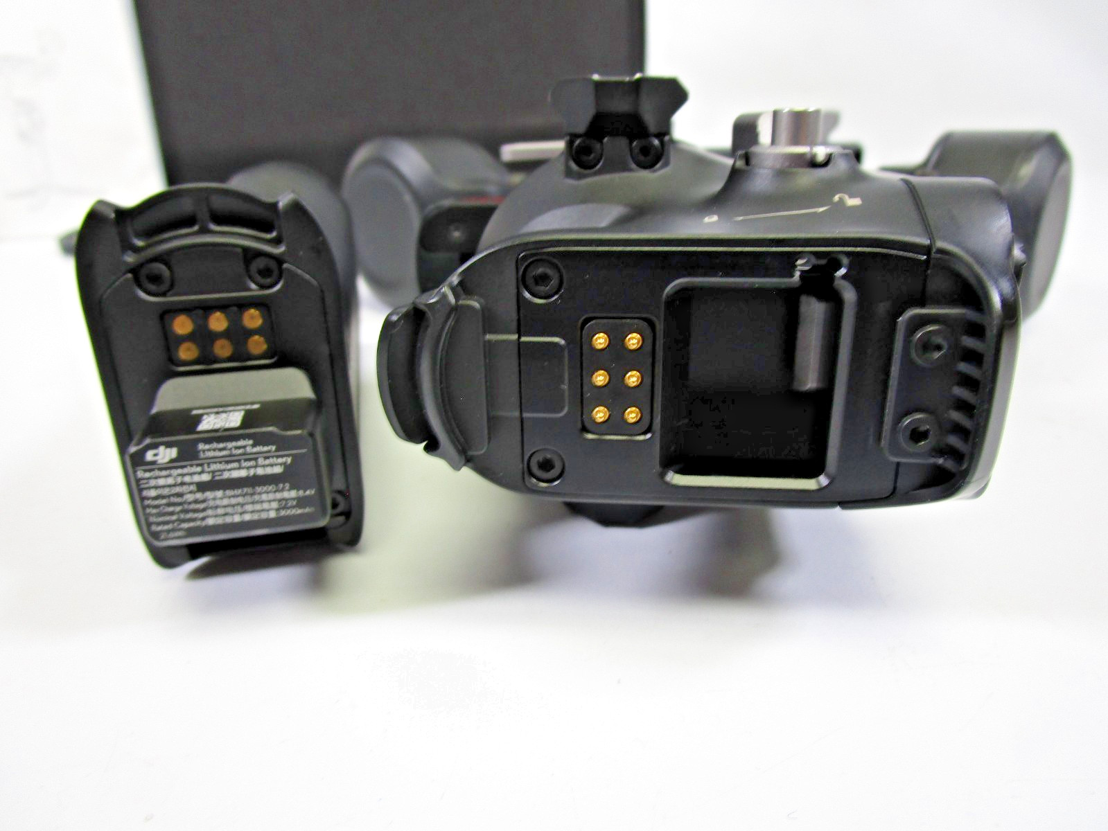 DJI RS 3 Axis Gimbal Stabilizer Kit & Case