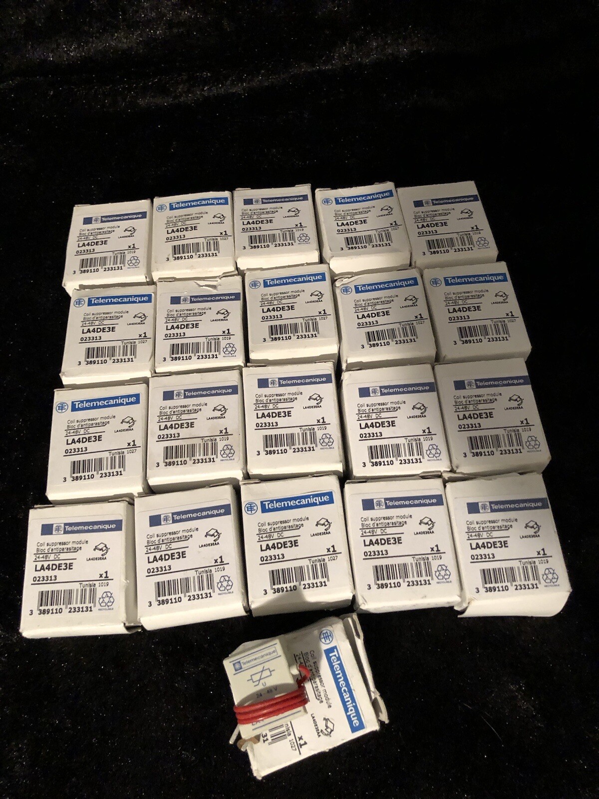 (22) TELEMECANIQUE COIL SUPPRESSOR MODULE 24-48V DC LA4 DE3E,LA4DE3EAA,SCHNEIDER