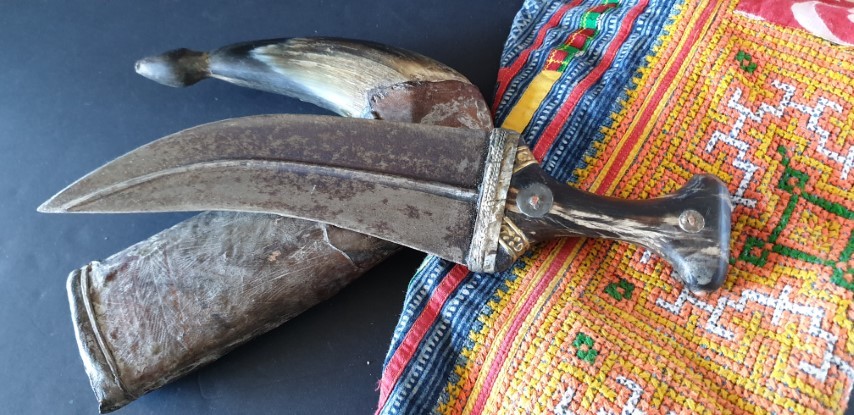 Old Yemeni Jambiya Kanjar or Arabic Dagger Horn Sheath Coins Handle 1914…