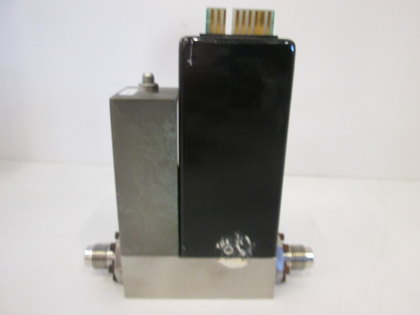 Unit Instruments, UFC-1160A, Mass Flow Controller, 10 SLM, N2, Used