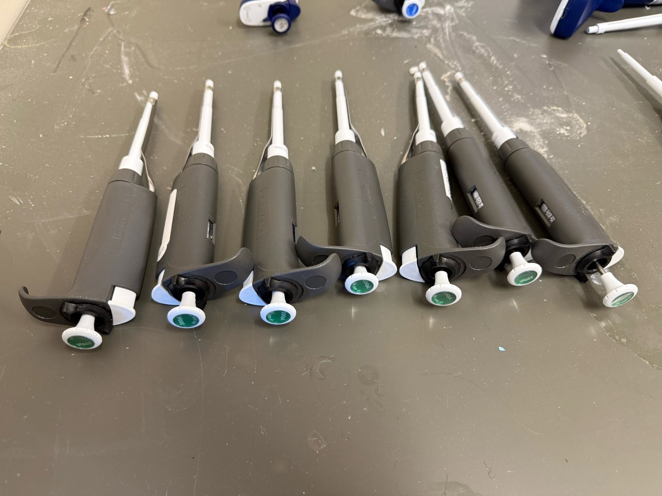 Used Biotix LightForce Adjustable Pipette 20-200 uL Single Channel (Working Pull