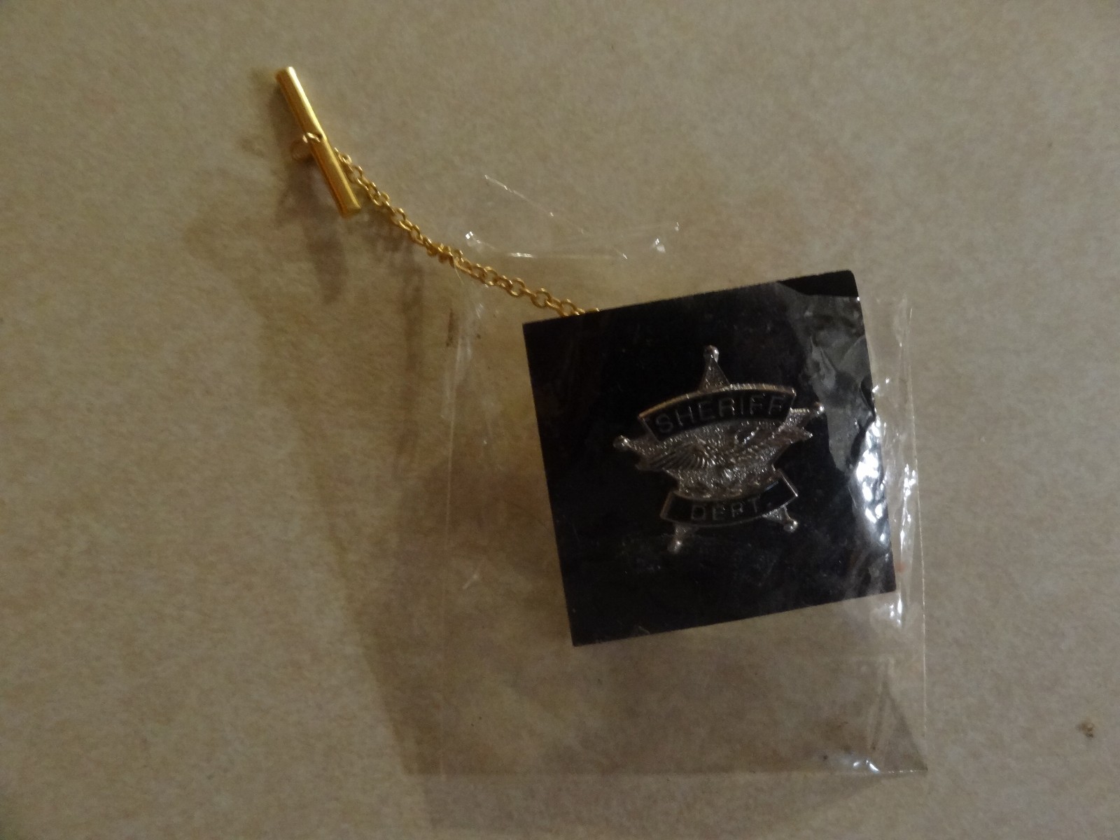 GENUINE INSIGNIA BADGE SHERIFF DEPARTMENT ABOUT 3/4 INCH