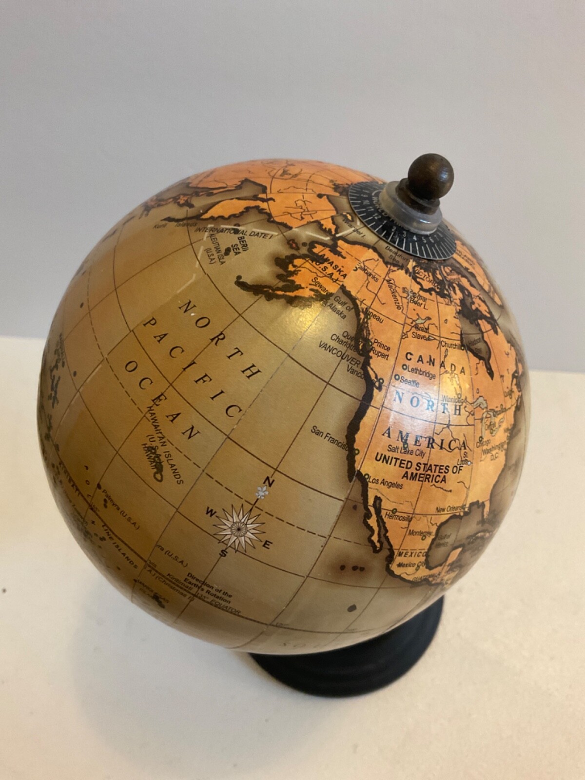 Desktop Rotating Decorative Globe