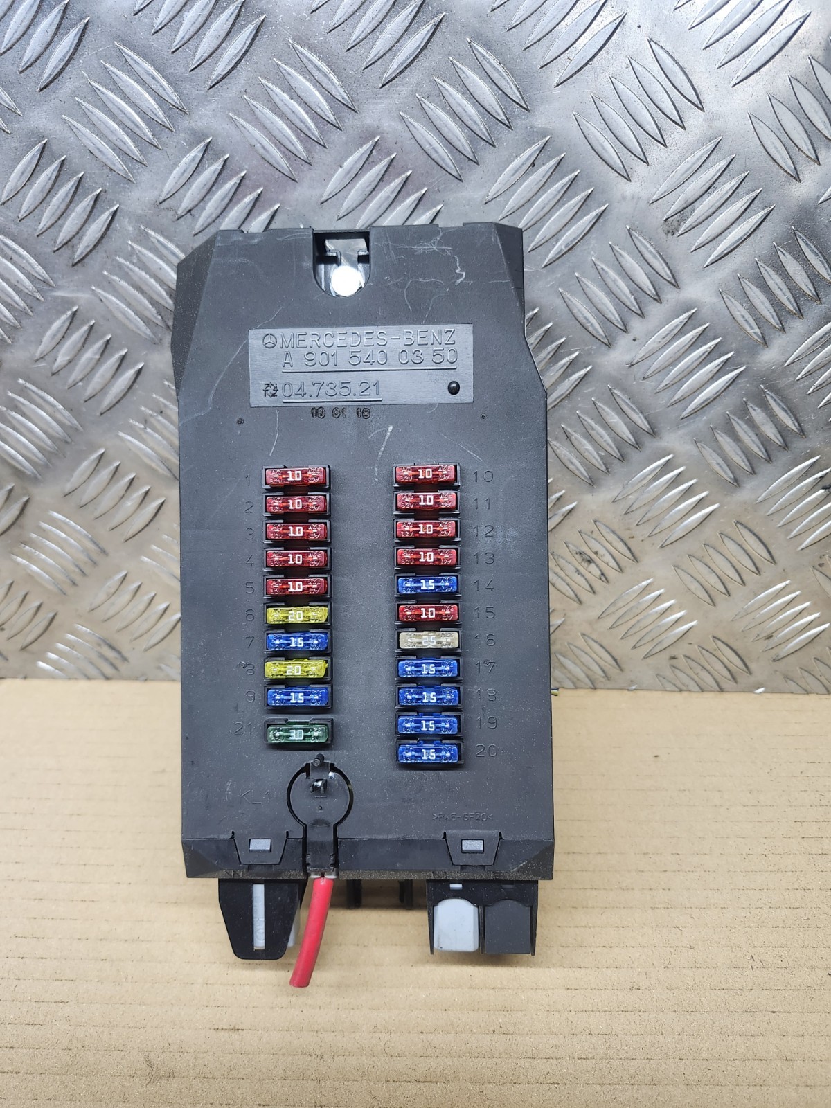 Mercedes Sprinter Fuse Box A 901 540 03 50 A9015400350 04.735.21 2005 2004 2003